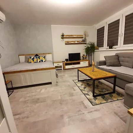 Apartment 27